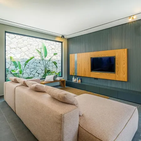 Vio 2 Hotel 4*